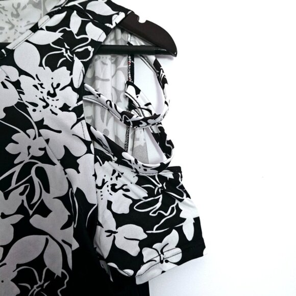 NWOT Black & White Floral  3XL V-Neck 1/2 Zipper front Cold Shoulder Tunic - Picture 10 of 11